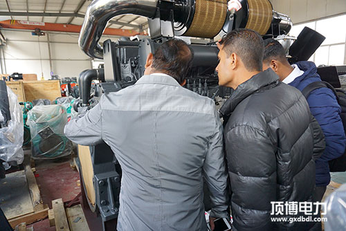 斯里蘭卡客戶(hù)參觀(guān)頂博電力柴油發(fā)電機組