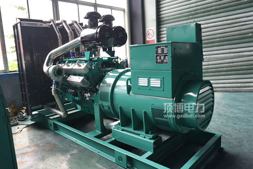 機油過(guò)多有哪幾種損害，應加多少柴油發(fā)電機機油適宜？
