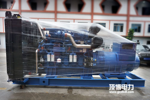 頂博玉柴500KW柴油發(fā)電機組延續了玉柴品牌新設計