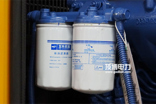 備用電源柴油發(fā)電機組日常保養得當壽命更長(cháng)!