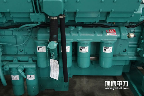 康明斯發(fā)動(dòng)機